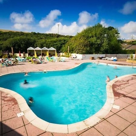 Newquay Bay Porth Caravan Hotel Eksteriør billede